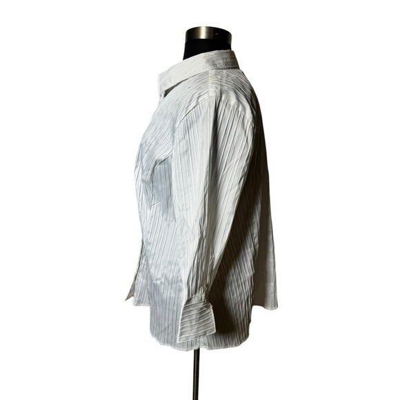 Roz & Ali White Button Down Blouse Top Plus Size 3XL textured Length 29" - Picture 4 of 11